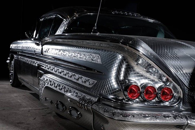 xe-co-cham-khac-toan-than-o-tokyo-auto-salon