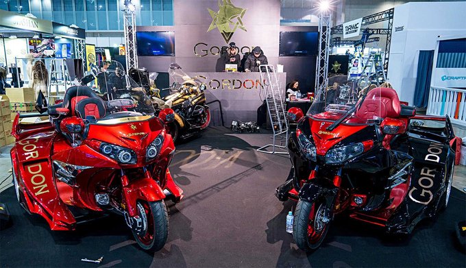 xe-co-cham-khac-toan-than-o-tokyo-auto-salon