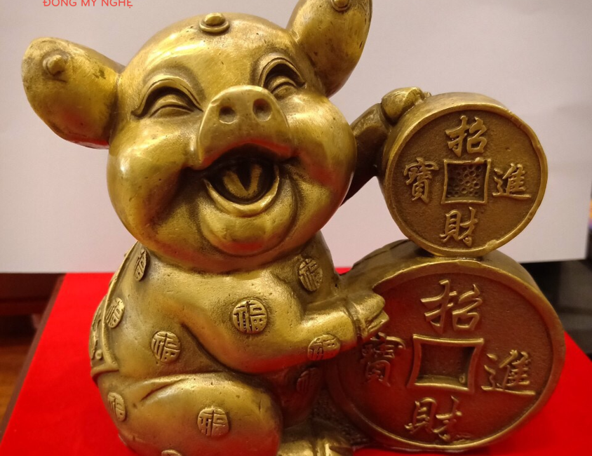 tet-nguyen-dan-ky-hoi-ro-thu-choi-heo-vang-lon-go