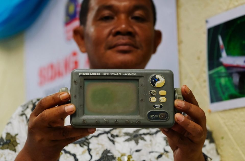 ngu-dan-indonesia-tuyen-bo-nhin-thay-mh370-roi-nhu-dieu-bi-hong