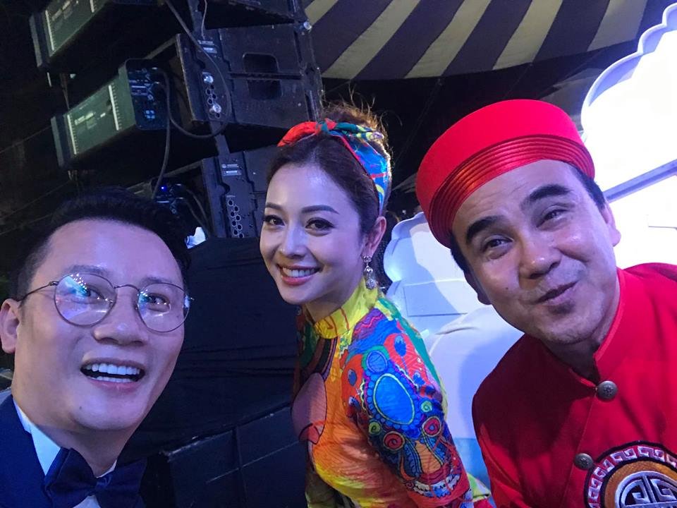 sao-viet-ru-nhau-di-bao-tung-bung-mung-tuyen-viet-nam-vao-tu-ket