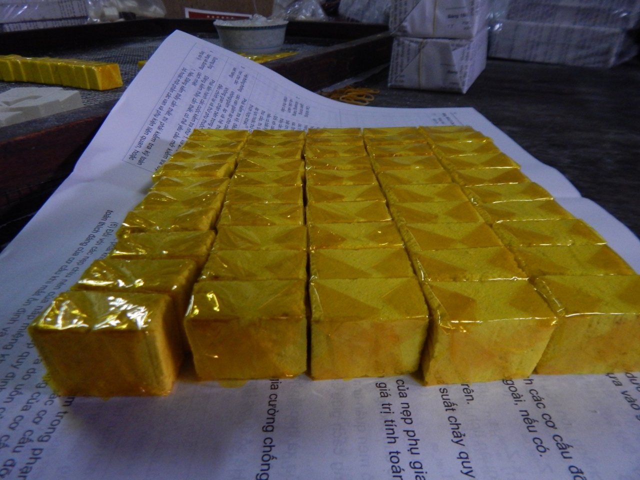 banh-ngu-sac-kim-long-vao-mua-tet