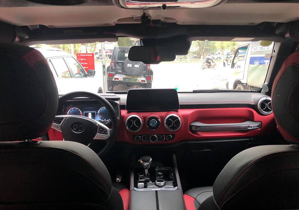 baic-bj40l-xe-trung-quoc-nhai-mercedes-va-jeep-ve-viet-nam