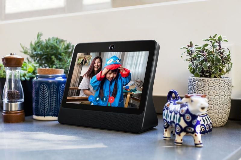 facebook-bat-nhan-vien-tu-danh-gia-5-sao-tren-amazon