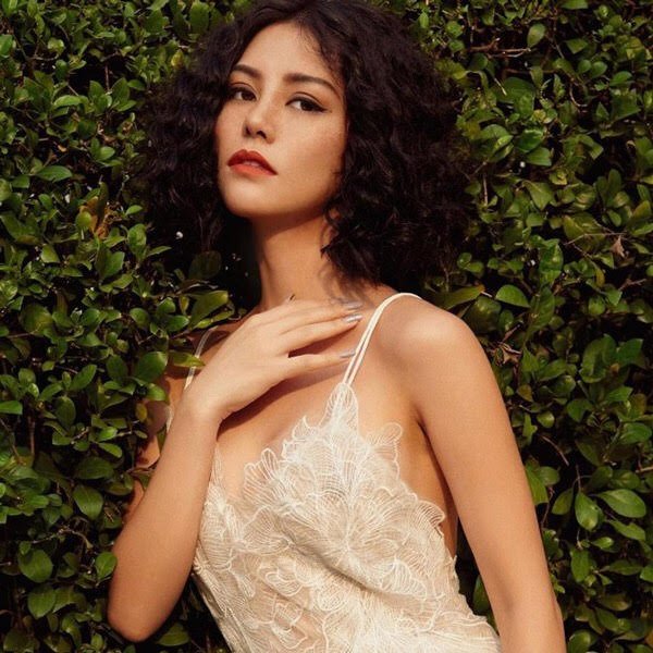 lan-dau-tien-phan-manh-quynh-hat-cung-bui-lan-huong