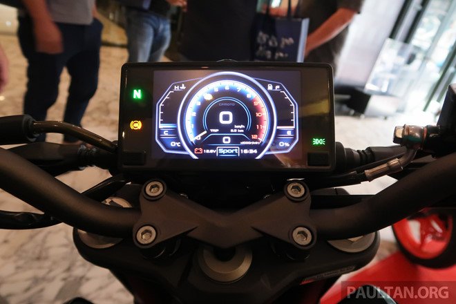 moto-cfmoto-250-nk-nhai-ktm-250-ra-mat-gia-tu-72-trieu-dong
