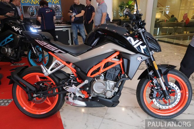 moto-cfmoto-250-nk-nhai-ktm-250-ra-mat-gia-tu-72-trieu-dong