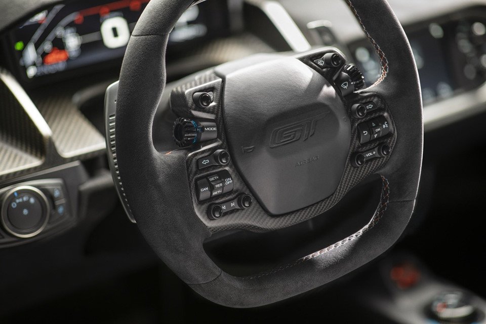 ford-gt-heritage-edition-2019-chot-gia-25-trieu-usd-lam-tu-thien
