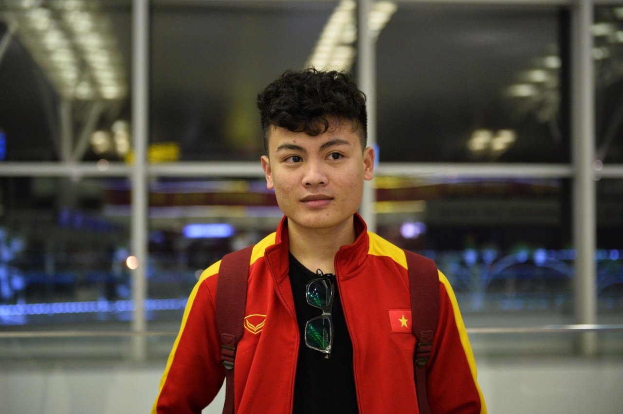 gia-dinh-cau-thu-sang-dubai-co-vu-cho-doi-tuyen-viet-nam