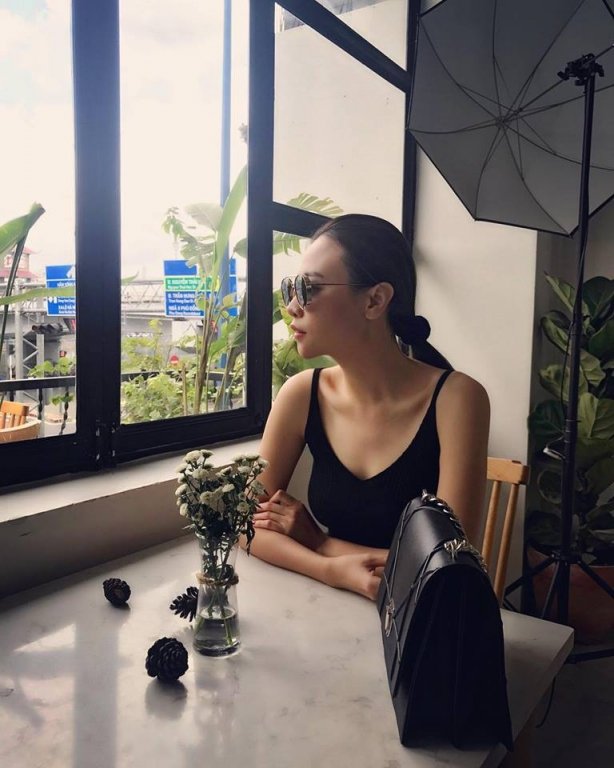 dam-thu-trang-dan-choi-hang-hieu-kin-tieng-cua-showbiz