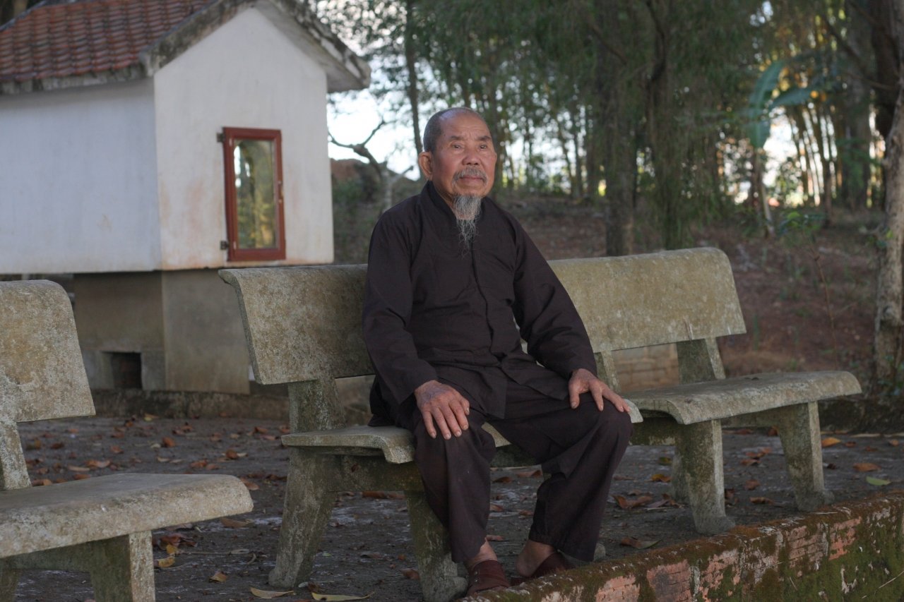 ong-lao-bien-ho-chieu-cuoi-nam