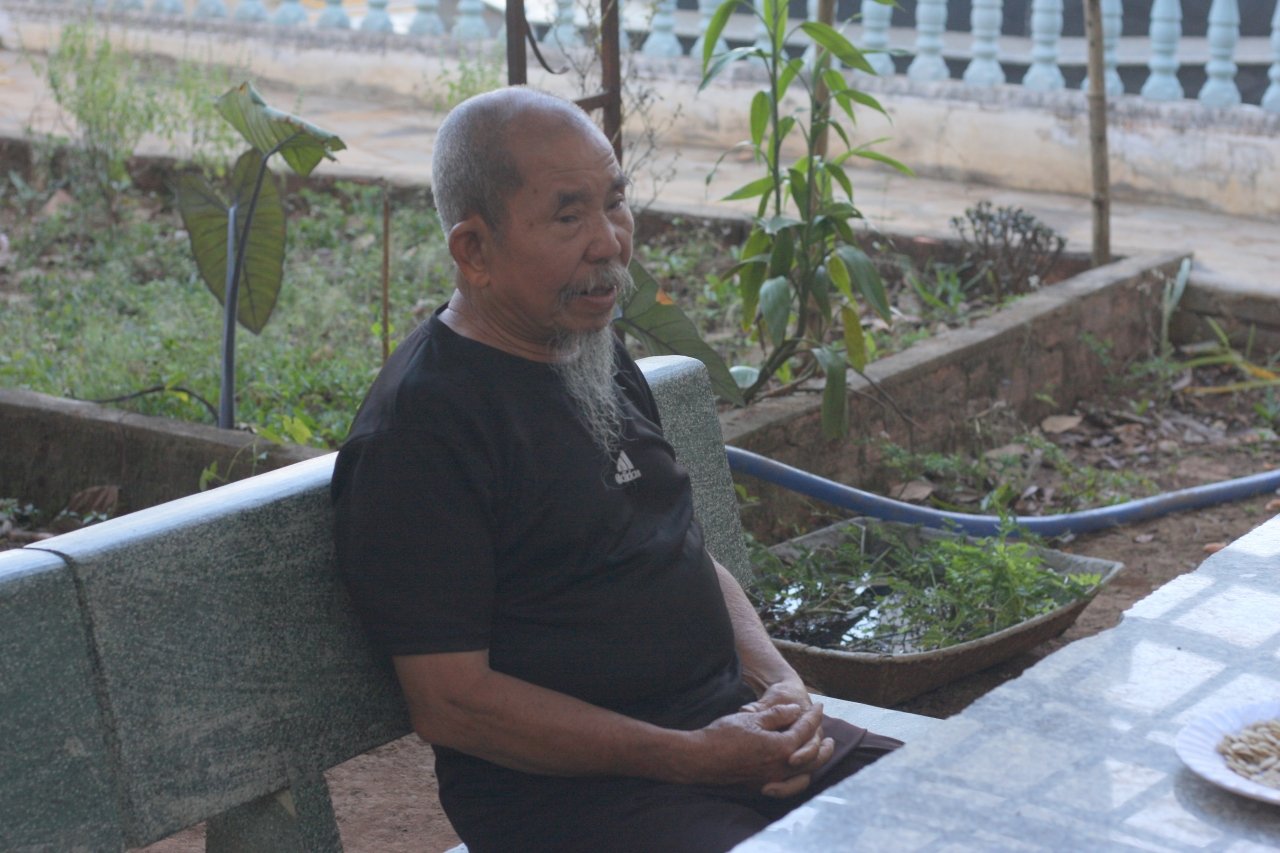 ong-lao-bien-ho-chieu-cuoi-nam