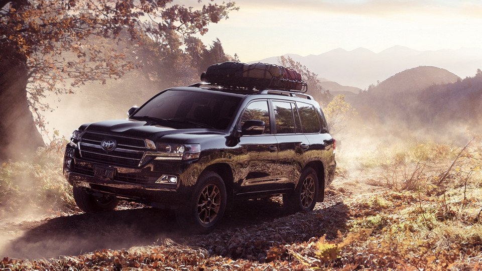 toyota-land-cruiser-ra-mat-ban-gioi-han-1200-chiec