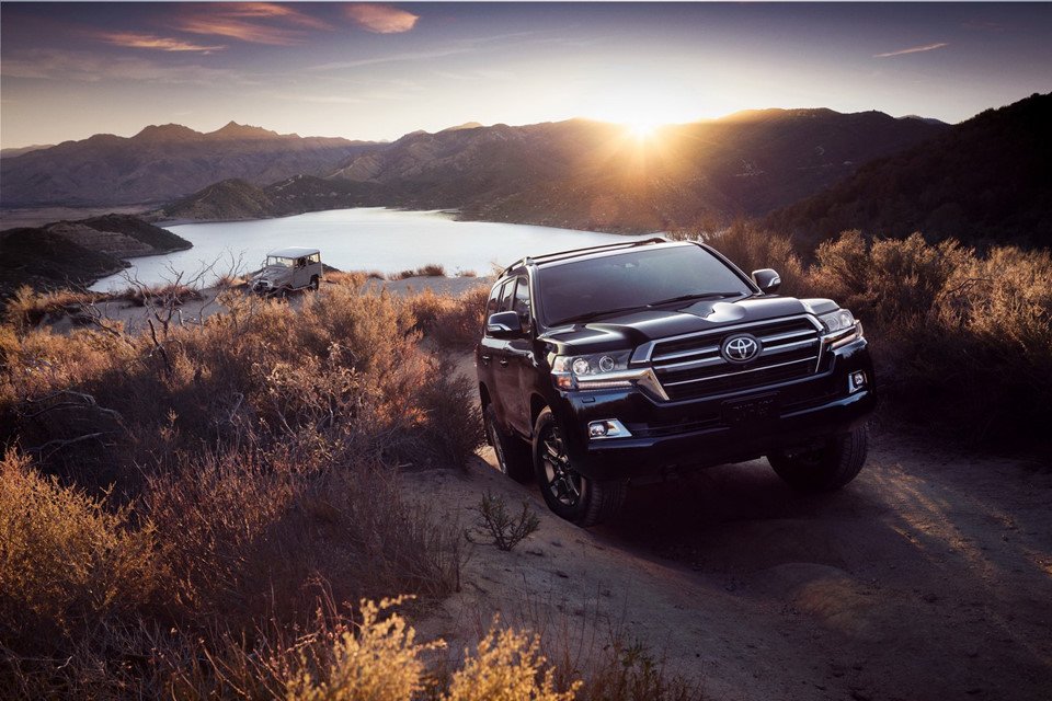toyota-land-cruiser-ra-mat-ban-gioi-han-1200-chiec