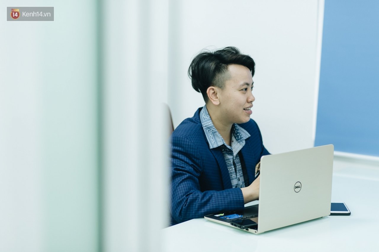 Gặp bác sĩ trẻ sáng lập khoa tạo hình LGBT đầu tiên tại Hà Nội: 