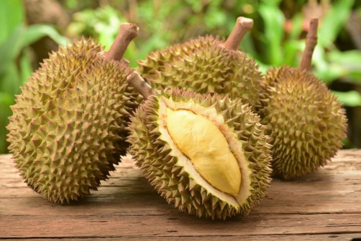 3-trai-cay-can-tranh-khi-bay-mam-ngu-qua