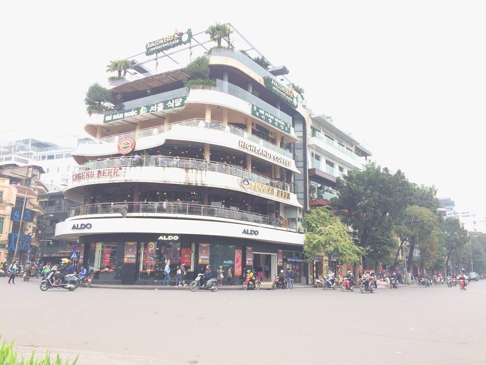 cho-xem-phao-hoa-dem-giao-thua-o-ha-noi-cuc-re-va-cuc-dep-vua-mo-ban-da-chay-ve