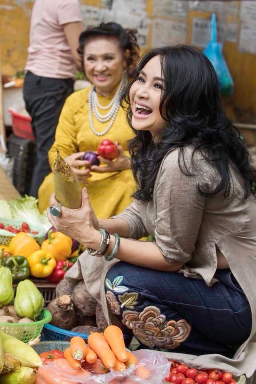 thanh-lam-khong-dam-nau-an-cho-ban-be-sau-khi-lam-bong-con-trai-tung-duong