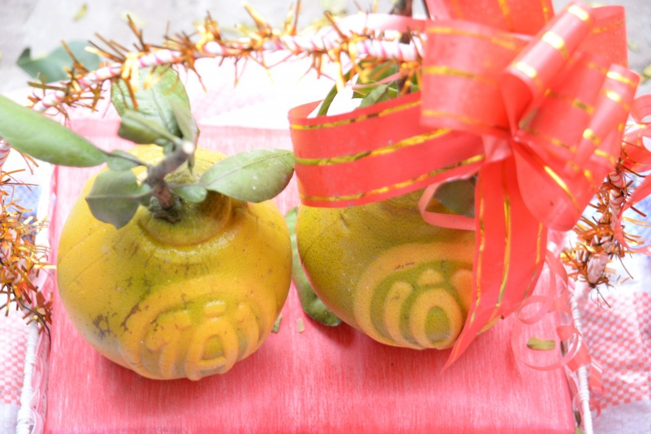 trai-cay-doc-la-xuong-pho-phuc-vu-nguoi-dan-dip-tet