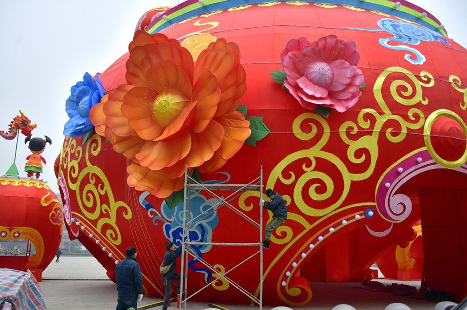 trung-quoc-ron-rang-le-hoi-long-lay-den-long-don-tet