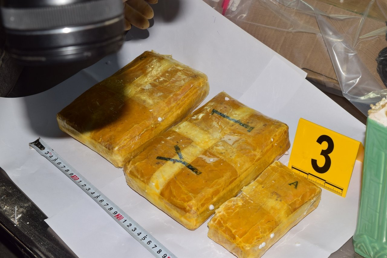 thue-xe-tang-le-de-van-chuyen-trai-phep-chat-ma-tuy
