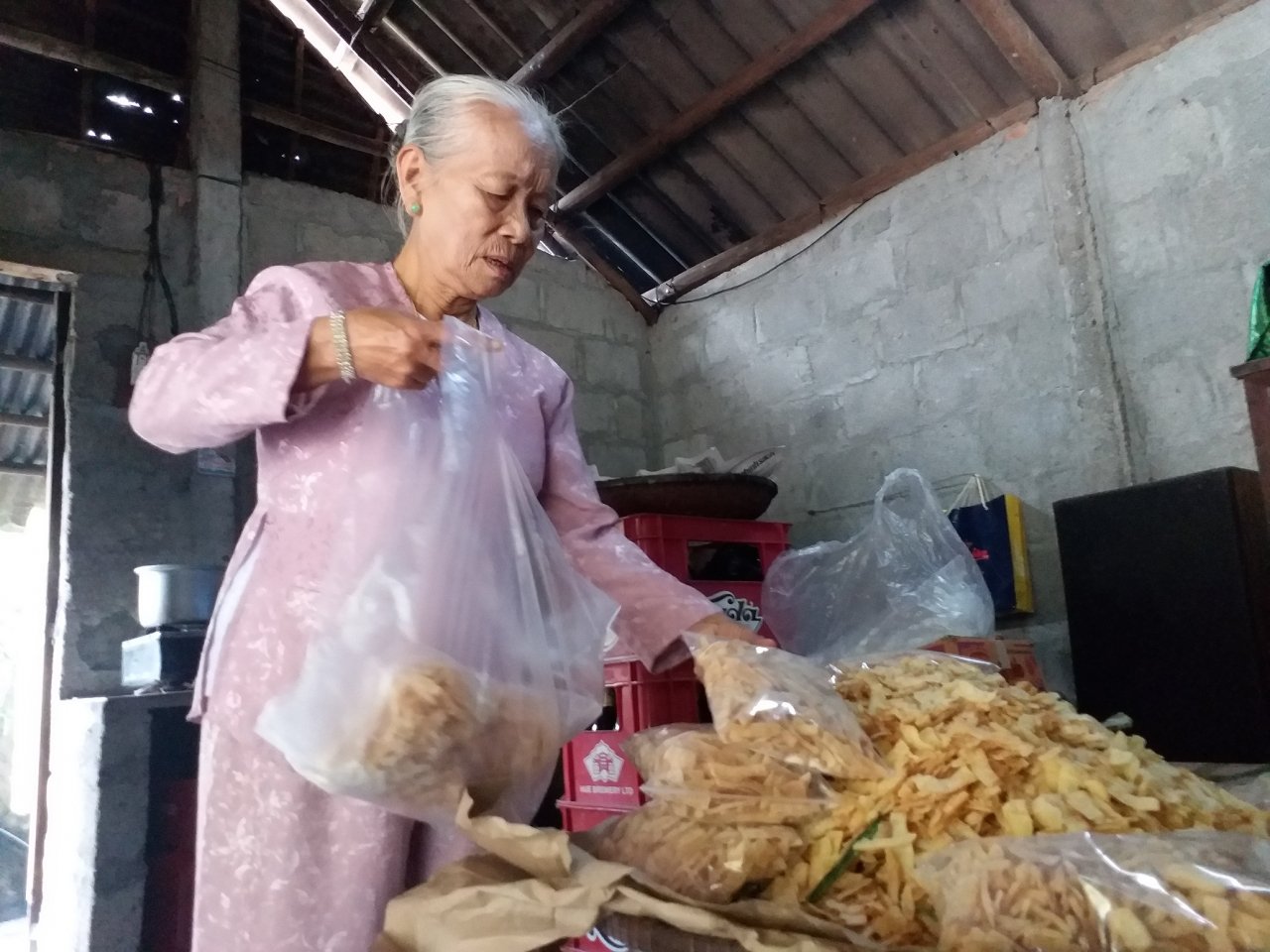 can-canh-mon-mut-nha-ngheo-con-sot-lai-o-hue