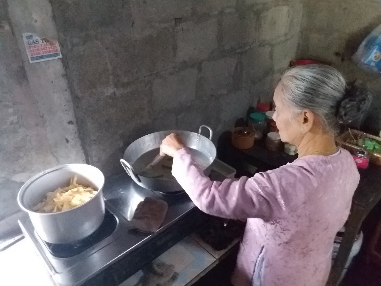 can-canh-mon-mut-nha-ngheo-con-sot-lai-o-hue