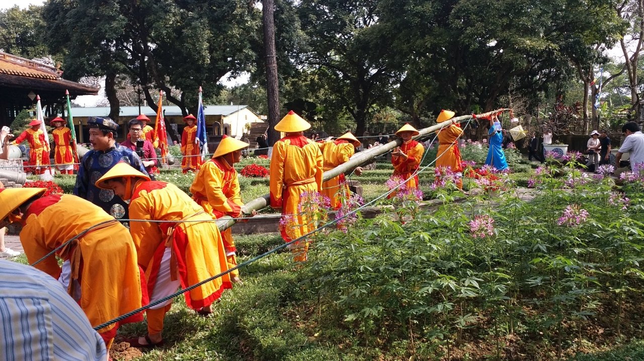 diem-qua-nhung-le-hoi-hap-dan-dip-tet-o-co-do-hue