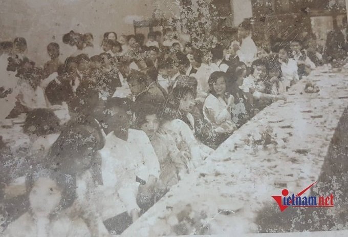 Căn phòng tân hôn đặc biệt trong khách sạn thời bao cấp