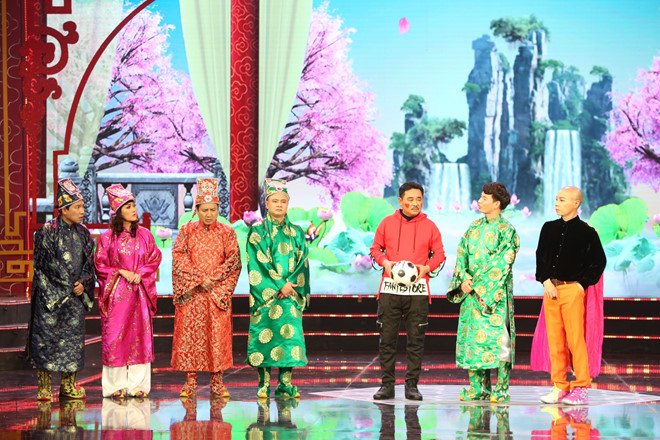 khan-gia-nhan-mat-vi-tao-quan-2019-ngap-tran-quang-cao-va-kich-ban-nhat-den-kho-tin