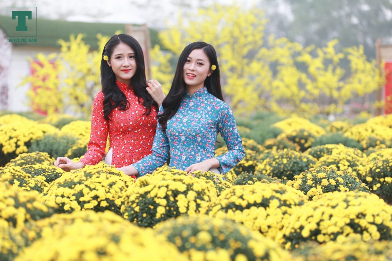 dan-hoa-khoi-sinh-vien-dien-ao-dai-du-xuan
