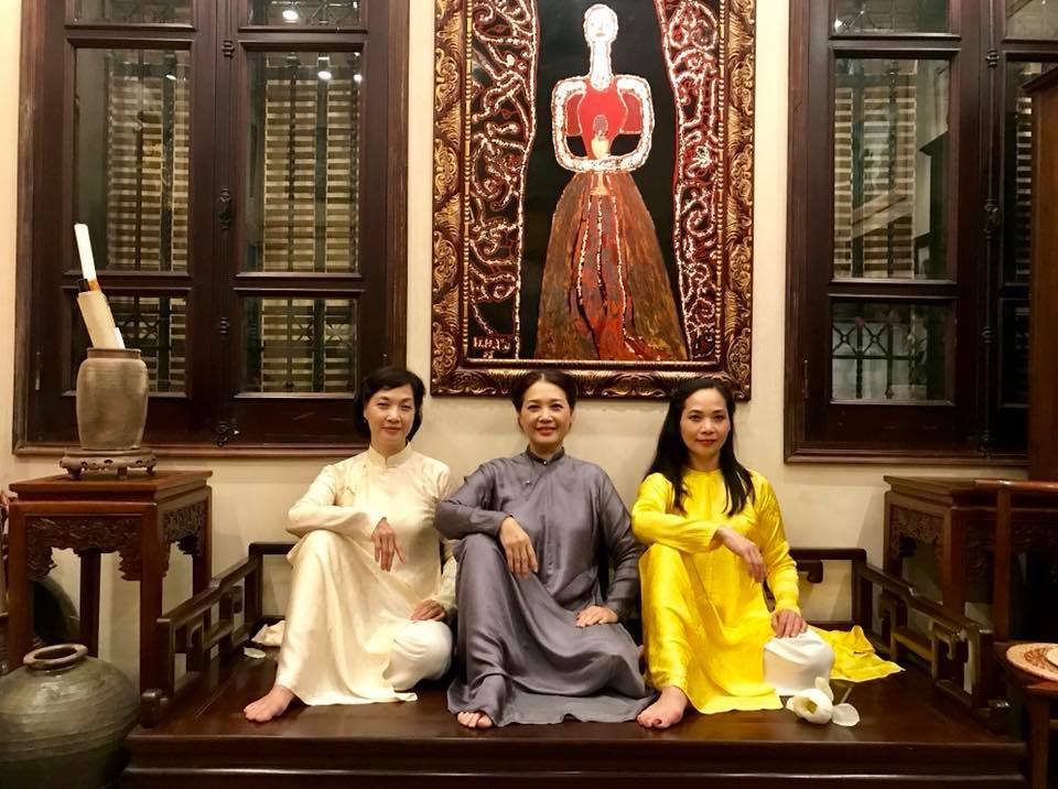 nhung-cai-tet-noi-troi-tay-voi-nguoi-chong-phap-cua-dien-vien-le-vi
