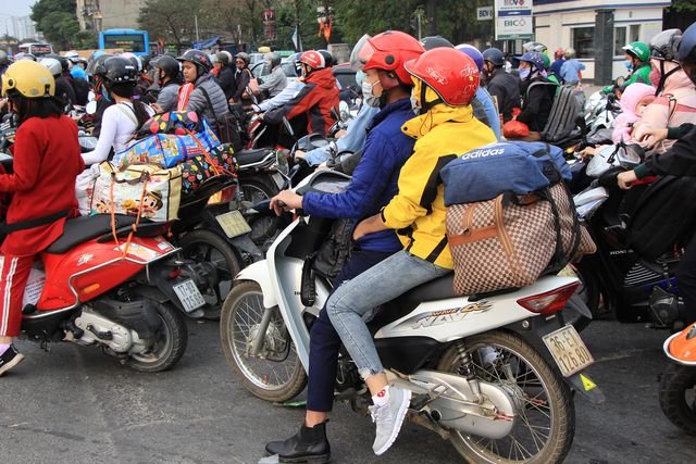 giao-thong-ha-noi-ngay-cuoi-nghi-tet-ky-hoi-noi-do-thong-thoang-cua-ngo-un-tac