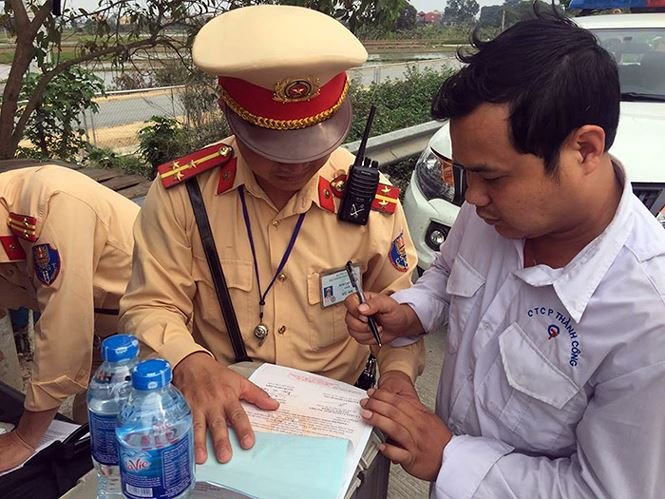 nhoi-nhet-khach-chat-cung-ngay-cuoi-nghi-tet-tren-cao-toc