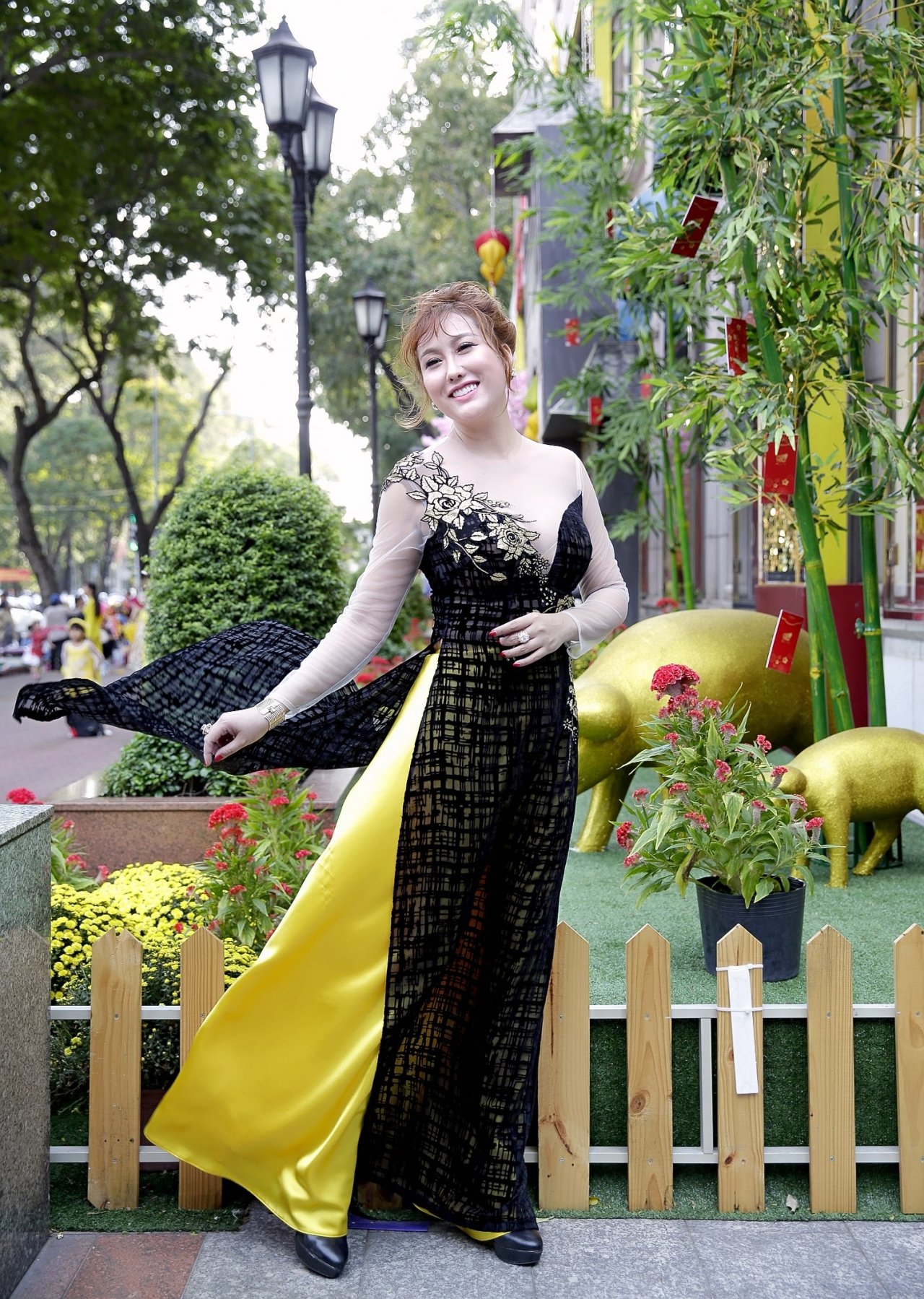 mac-chong-cu-tu-tu-vi-thua-lo-phi-thanh-van-tinh-tu-ben-trai-tay-ngay-tet