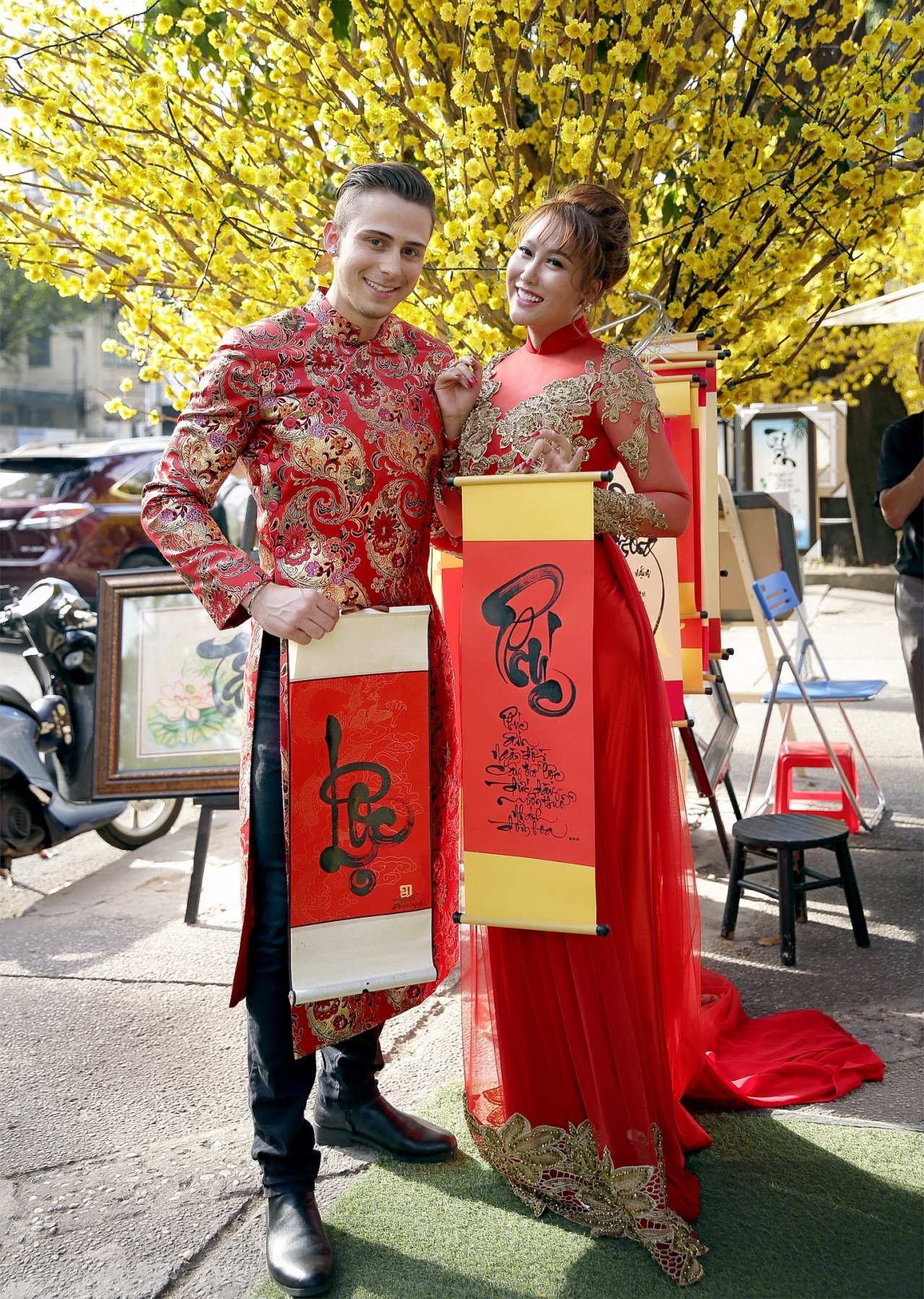 mac-chong-cu-tu-tu-vi-thua-lo-phi-thanh-van-tinh-tu-ben-trai-tay-ngay-tet