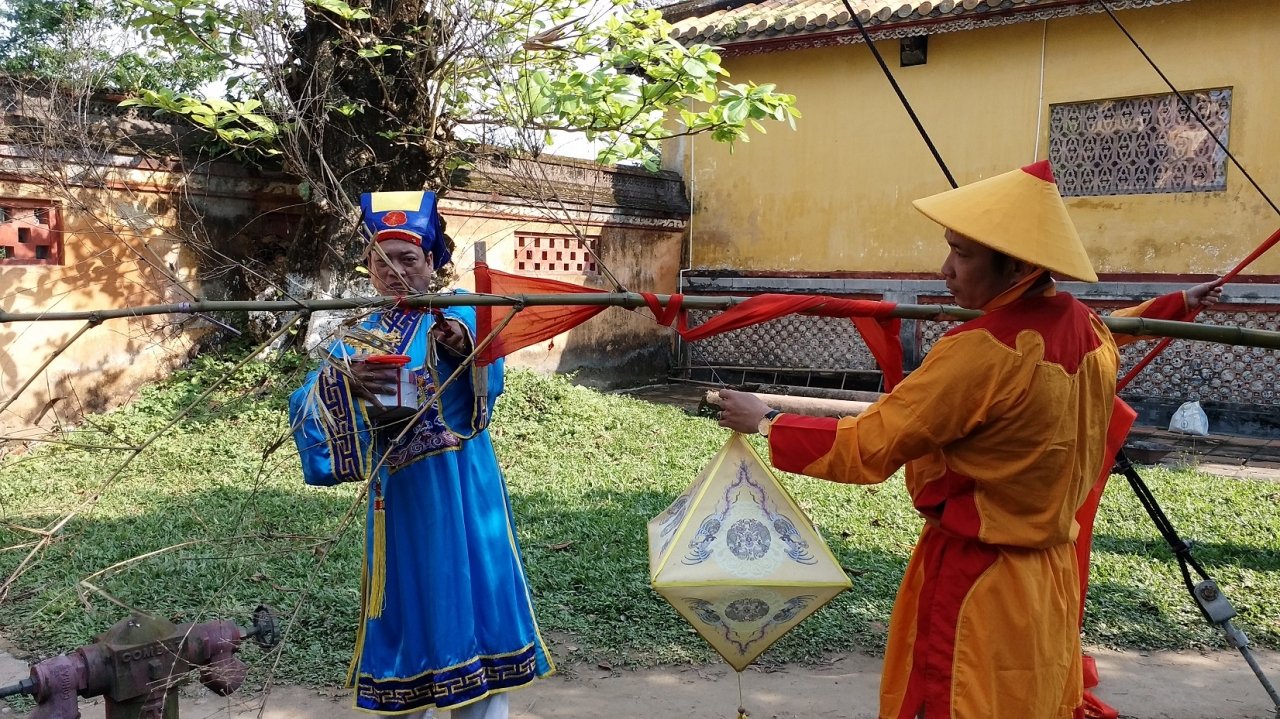 tien-hanh-ha-neu-bao-hieu-ket-thuc-ky-nghi-tet