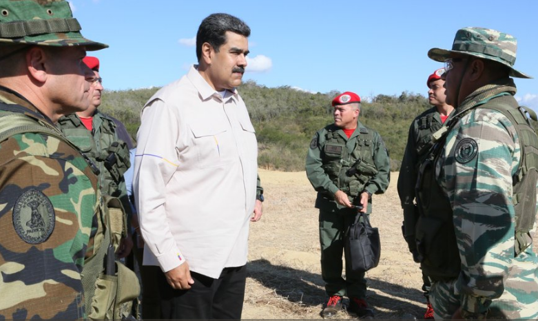 tinh-hinh-venezuela-ngay-112-tong-thong-tu-xung-noi-my-chi-muon-cuu-nguoi-venezuela
