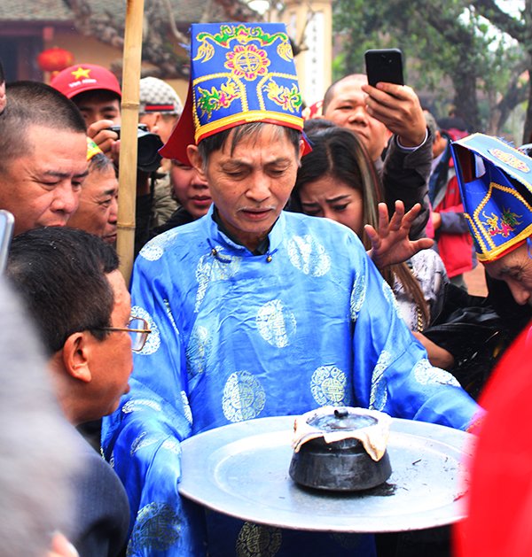 dac-sac-le-hoi-thoi-com-thi-lang-thi-cam