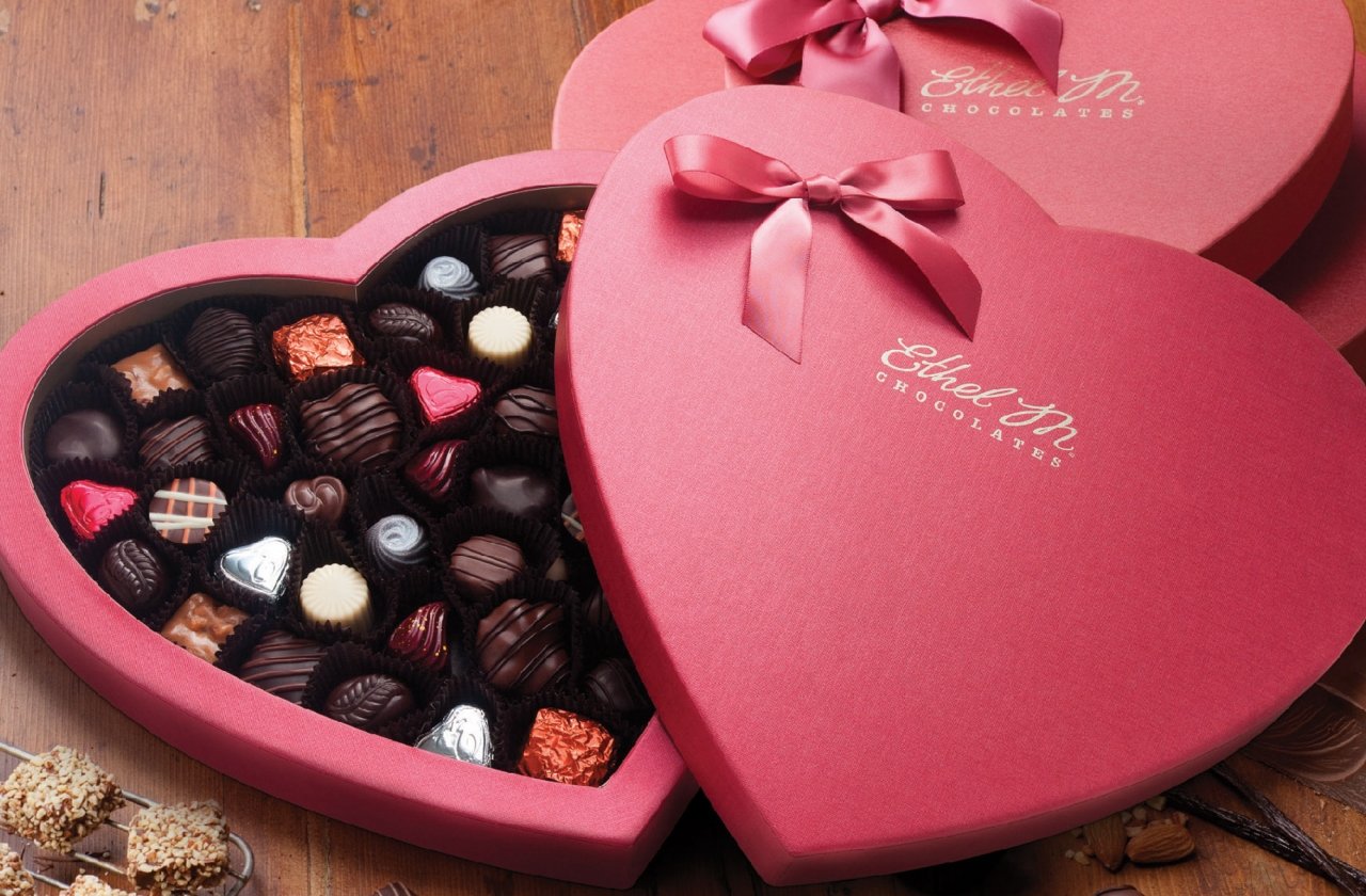 goi-y-qua-tang-valentine-142-y-nghia-cho-vo-ban-gai-nam-2019