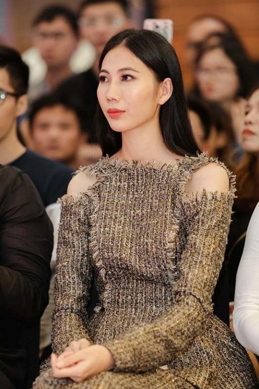 nguoi-mau-tung-gay-xon-xao-vi-gay-tro-xuong-o-nha-thue-di-xe-cong-cong-chua-co-dai-gia