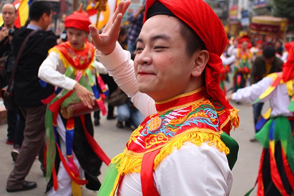 doc-dao-man-mua-con-di-danh-bong-cua-nhung-hotboy-ha-noi