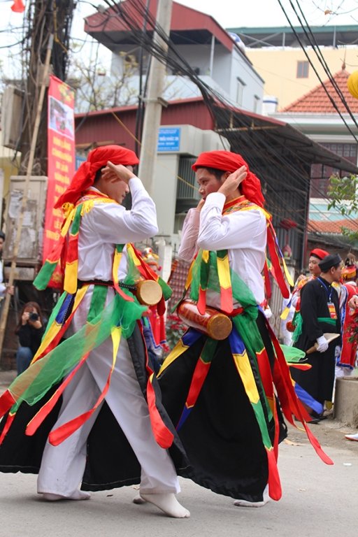 doc-dao-man-mua-con-di-danh-bong-cua-nhung-hotboy-ha-noi