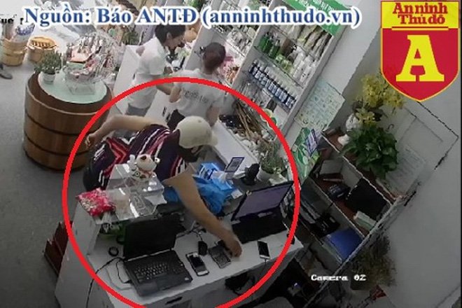 nu-quai-ngua-nghe-trom-cap-ky-2-xap-tien-to-va-chiec-ao-chong-nang-lam-ao-thuat