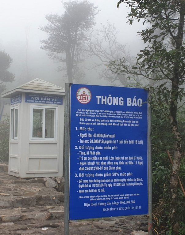 bat-ngo-voi-tram-ban-ve-giua-lung-chung-non-thieng-yen-tu