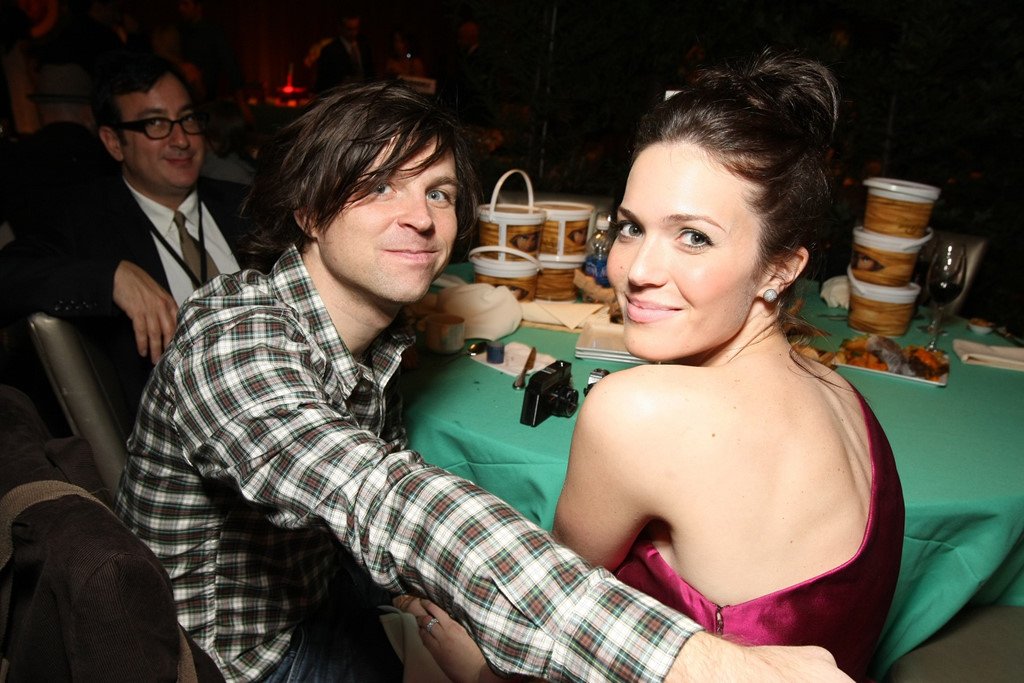 Mandy Moore và 7 năm đau đớn, sự nghiệp lụn bại vì chồng cũ bạo hành