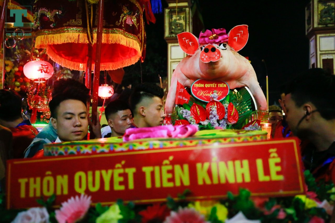 doc-dao-le-hoi-ruoc-ong-lon-khong-lo-tai-lang-la-phu