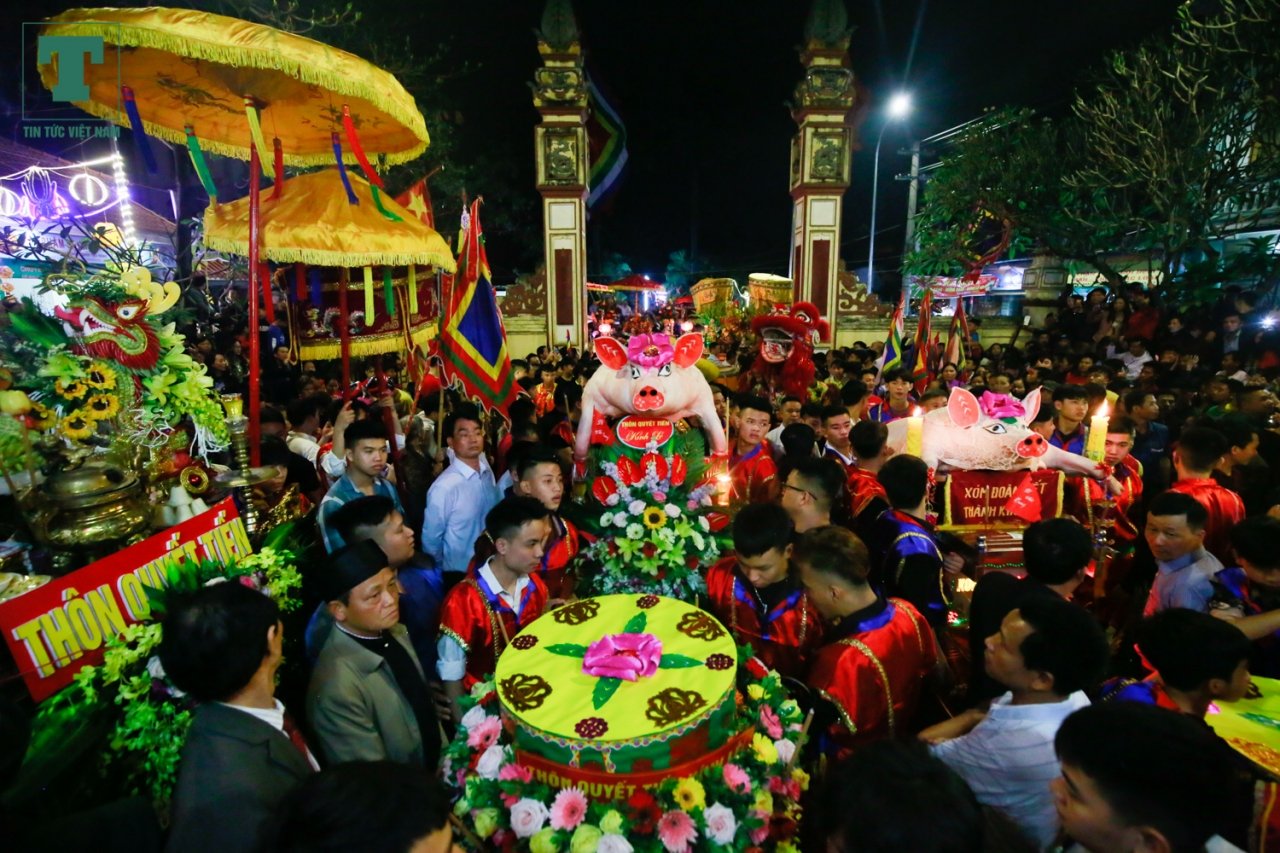 doc-dao-le-hoi-ruoc-ong-lon-khong-lo-tai-lang-la-phu