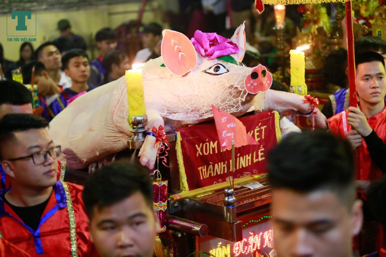 doc-dao-le-hoi-ruoc-ong-lon-khong-lo-tai-lang-la-phu