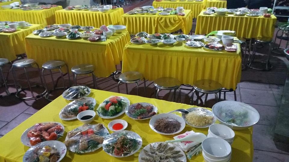 ram-thang-gieng-nhon-nhip-dich-vu-dat-mam-com-cung